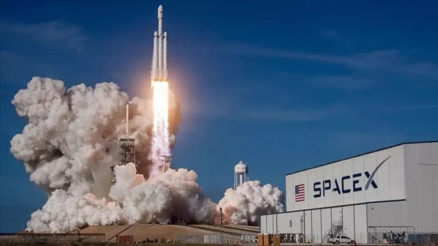 SpaceX: Starshield-Projekt wegen illegaler Frequenznutzung in der Kritik