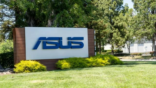 ASUS setzt auf Künstliche Intelligenz: Rekordumsätze bei Servern