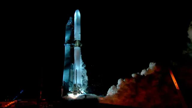 Blue Origin pausiert Weltraumtourismus: Fokus auf Mondmission