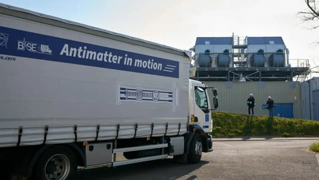 Historischer Schritt am CERN: Antimaterie erstmals per LKW transportiert