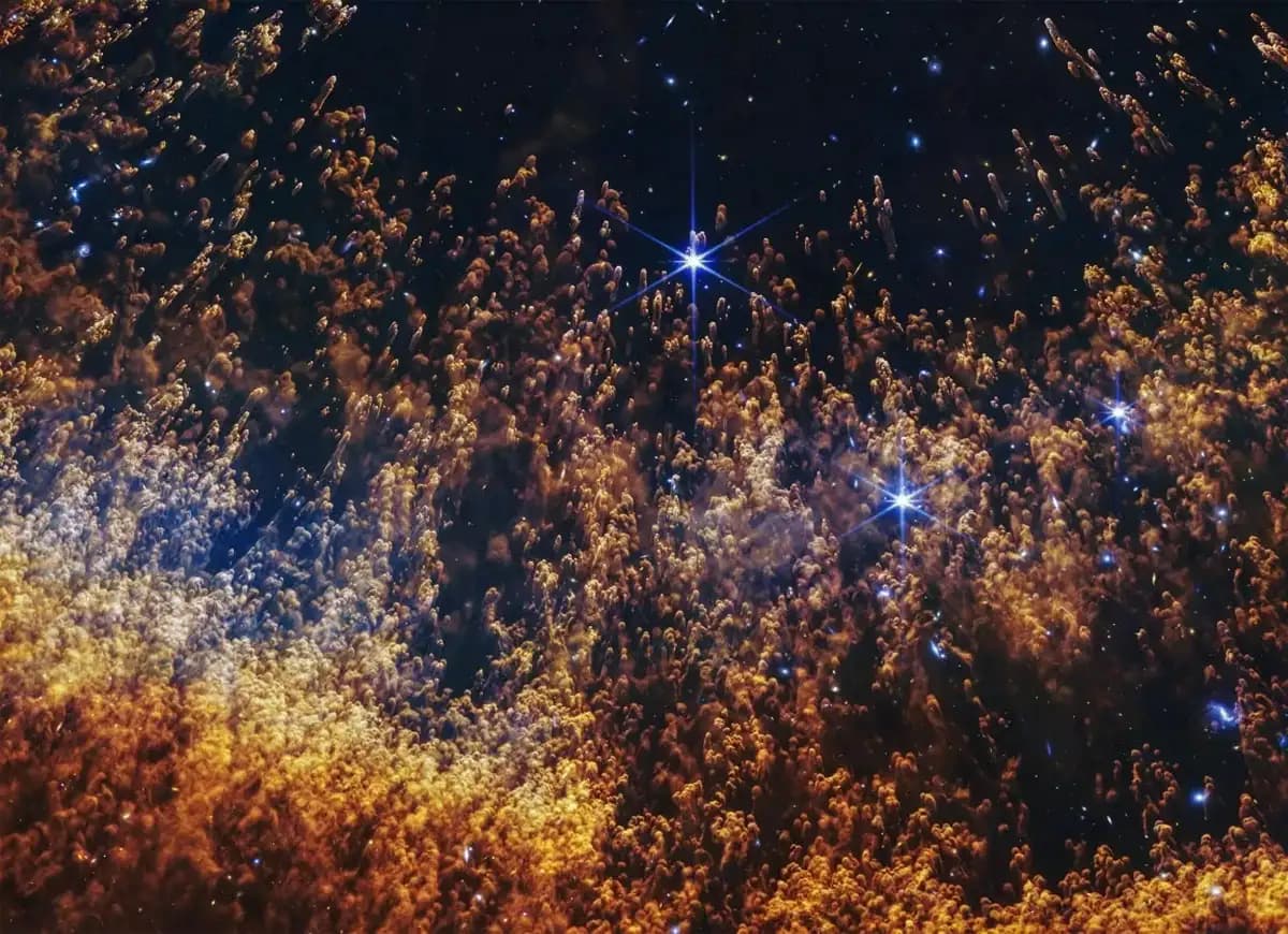 James Webb zeigt Sternentod im Helix-Nebel in höchster Präzision