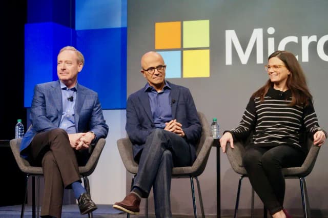 Microsofts KI-Strategie: Bremsmanöver schürt Blasen-Angst